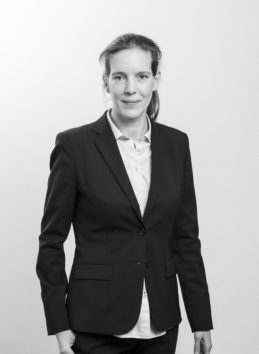 Dr Ilka Canitz